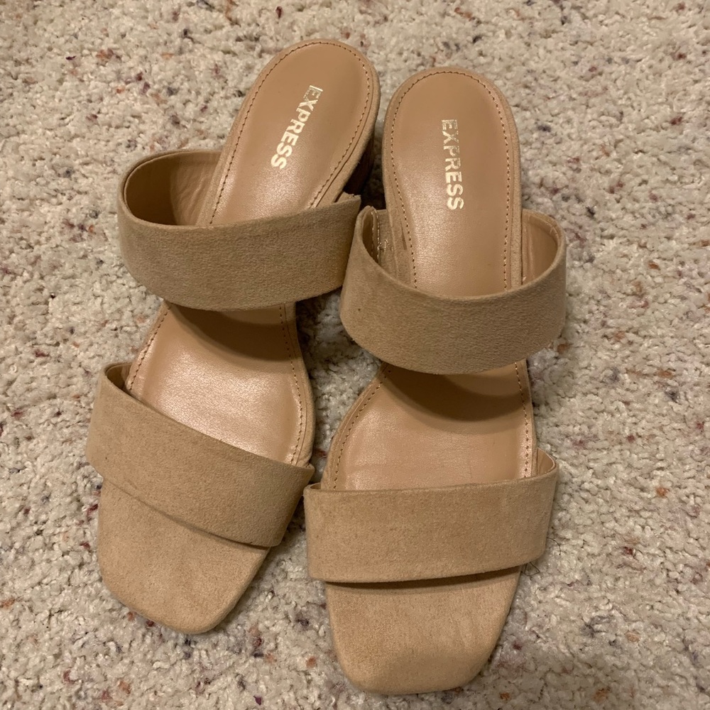 NWOT Express Tan Sandal Size 6.5